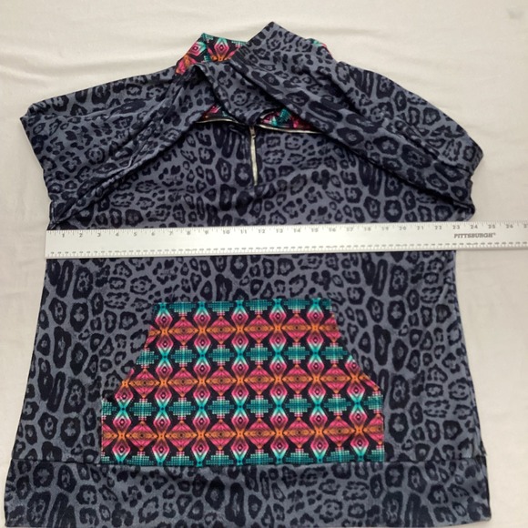 Crazy Train Leopard Print Geometric Pocket Quarter Zip Pullover Women's 2X - Picture 3 of 8